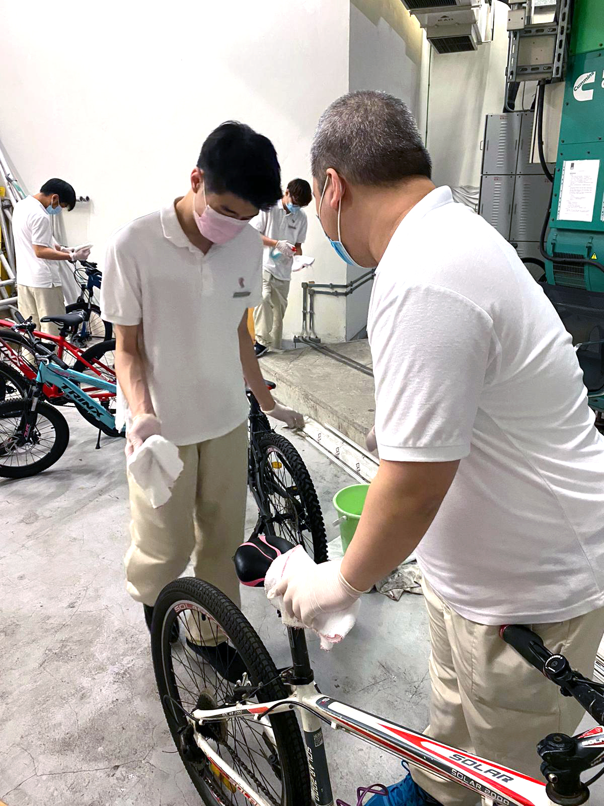 https://d2hks8ll14v29q.cloudfront.net/files/8lkjhwkcf-工作實習03.JPG